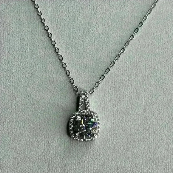 MOISSANITE 2 CARAT PENDANT WITH HALO ~STUNNING (video)GRA CERTIFIED - Picture 4 of 8